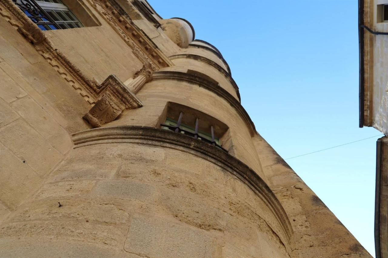 Uzes, Au Coeur Du Centre Medieval Le Logis Du Consul Un Bien D'Exception Du Xvieme Siecle Exteriér fotografie