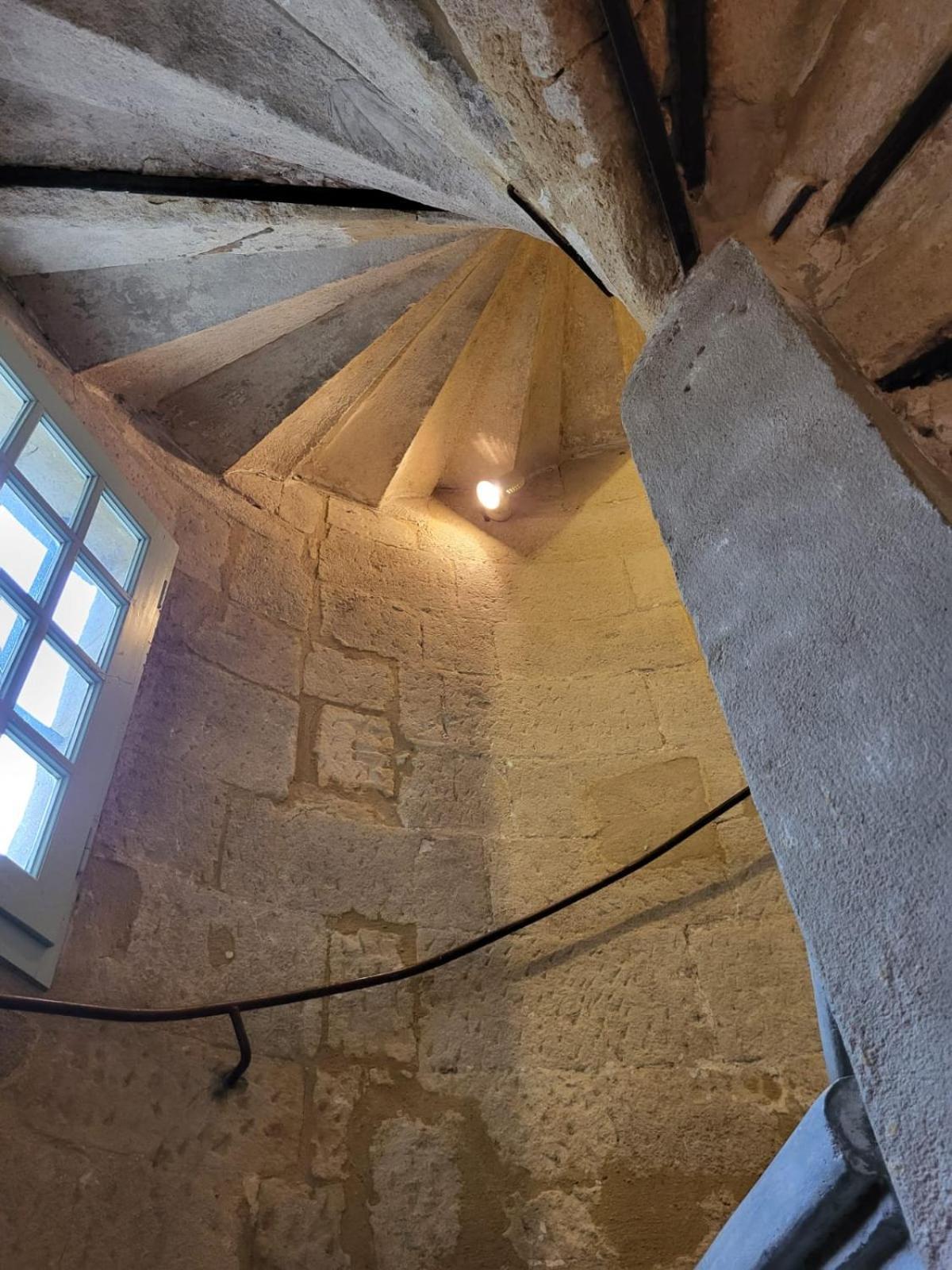 Uzes, Au Coeur Du Centre Medieval Le Logis Du Consul Un Bien D'Exception Du Xvieme Siecle Exteriér fotografie